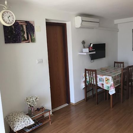 Apartment Culic Подстрана Екстер'єр фото